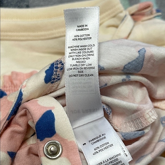 Joe Fresh Baby Romper with Pink and Blue Floral Design - Picture 4 of 4